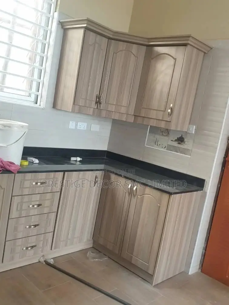 Kitchen Cabnets
