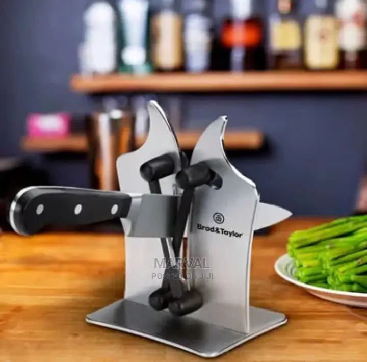 Knife Sharpener in Second