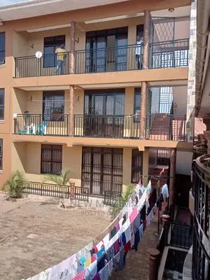 8bdrm Block of Flats in Najjanankumbi, Division a for Sale
