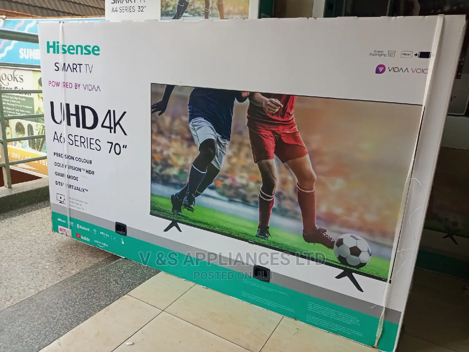 70 UHD Hisense Tv