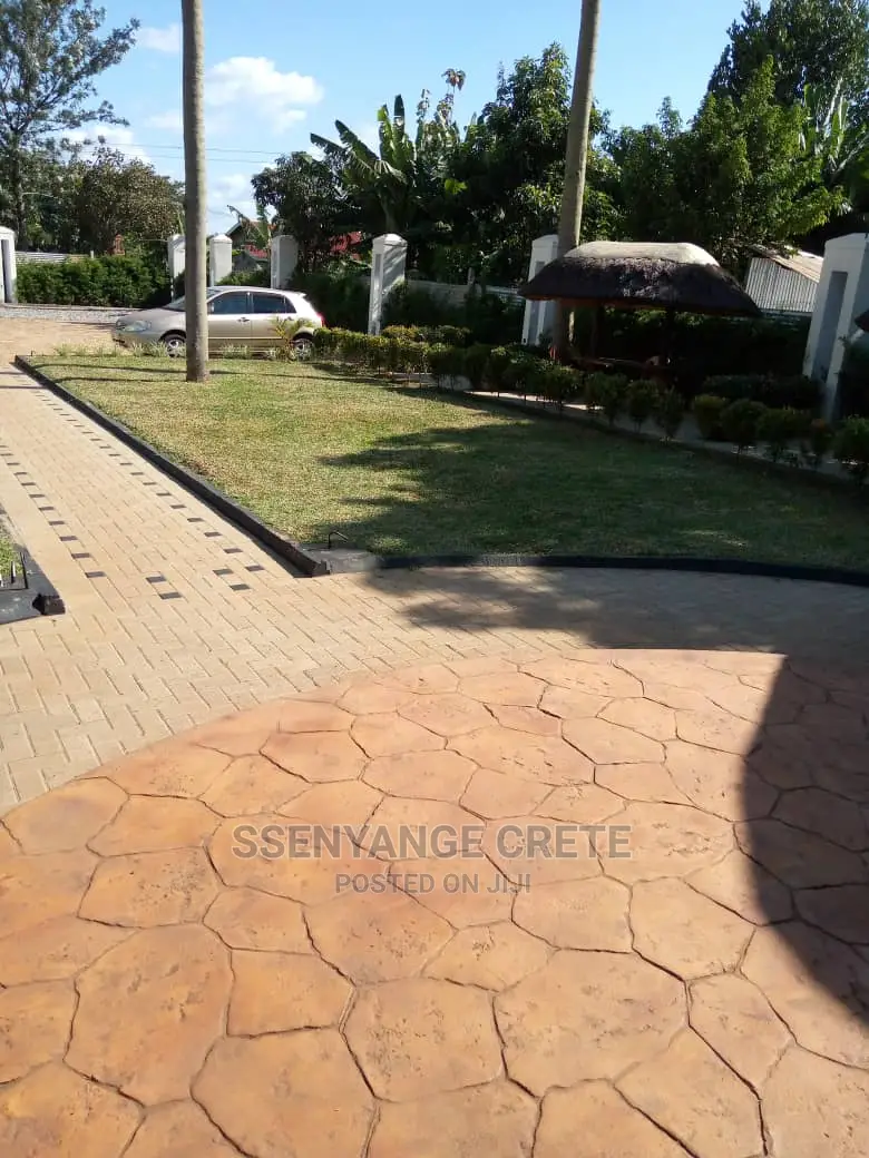 Stamped Concrete With Epoxy Finish