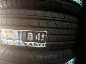 235/65r17 Tire