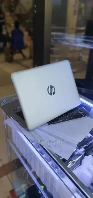 Laptop HP EliteBook 820 G3 8GB Intel Core I5 SSD 256GB