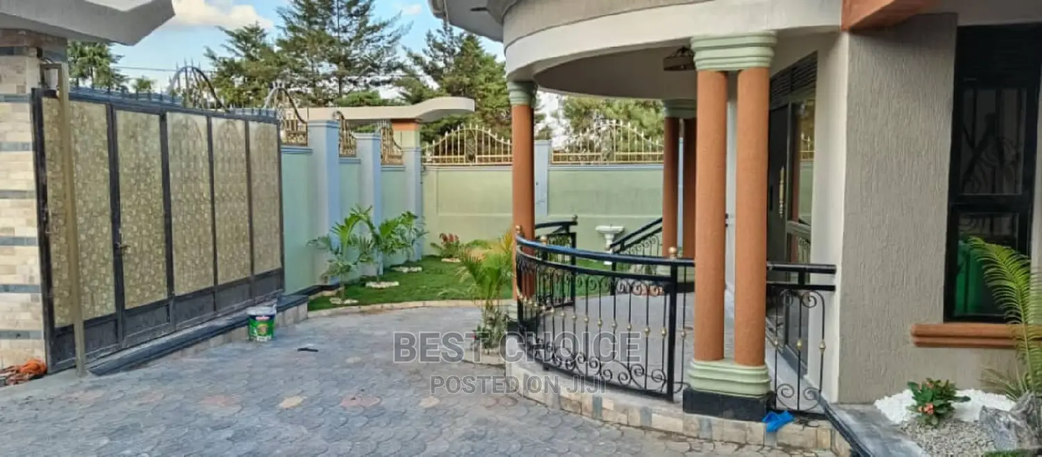 Compound Designing Services to Create Pleasing Home Spaces