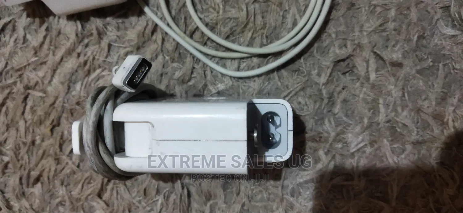 Apple Macbook Chargers