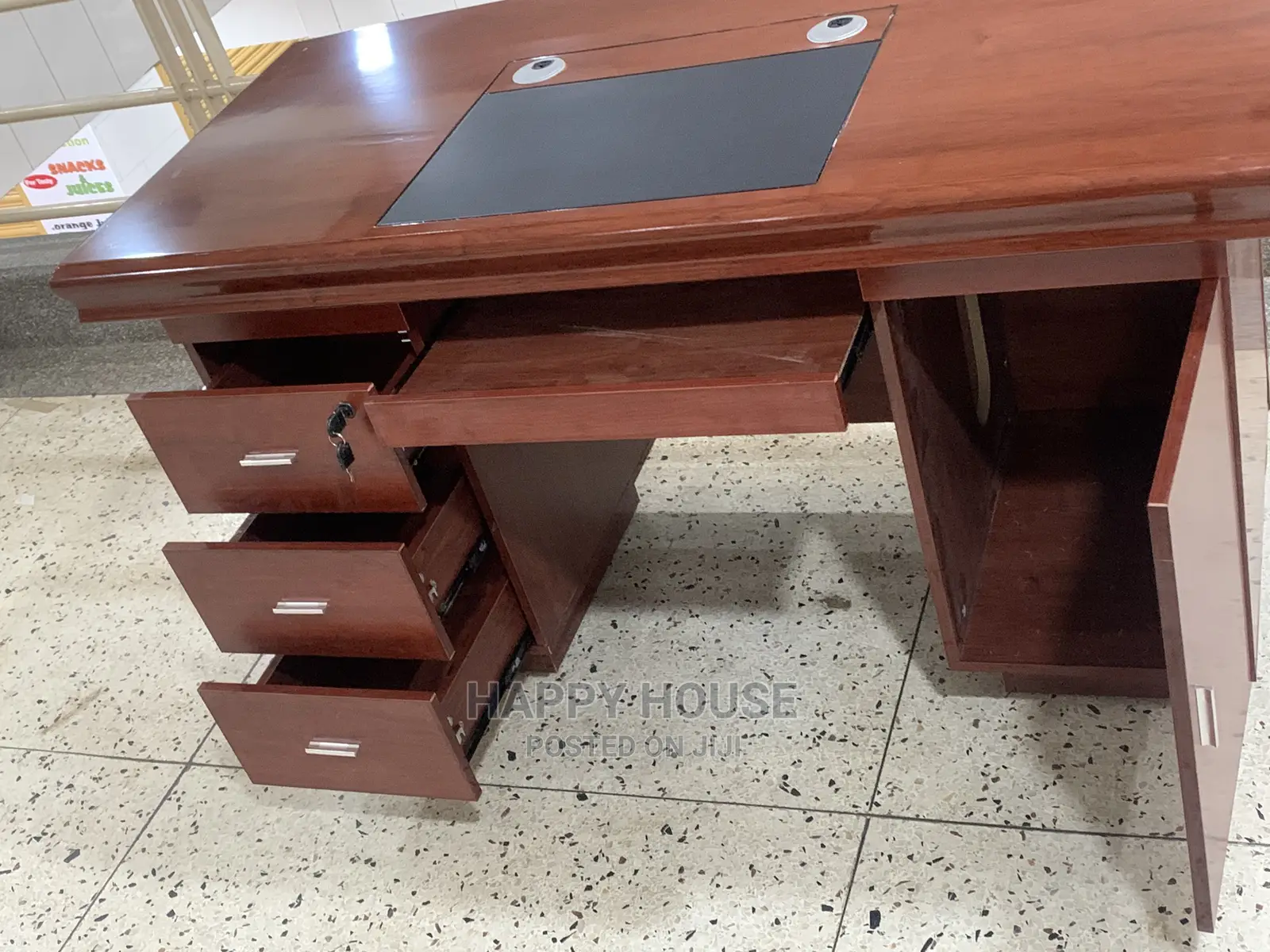 Office Desk ( 1.4meter)
