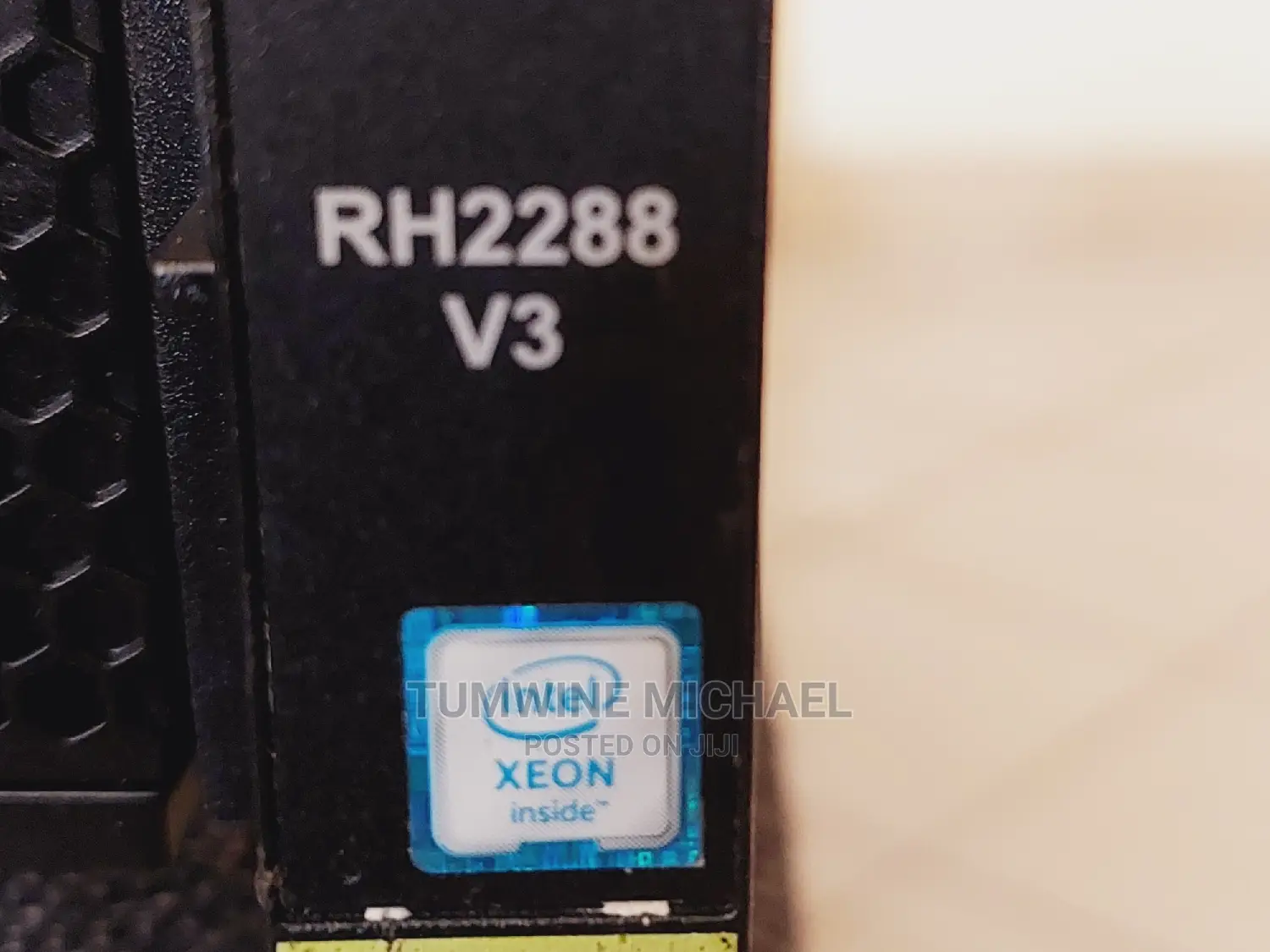 Server Huawei OceanStor 5500 V3 32GB Intel Xeon HDD 500GB