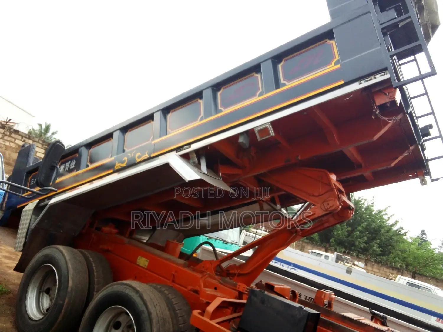 Fuso 10 Tyres