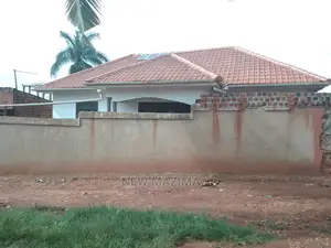 3bdrm House in Gangu, Central Division for Sale