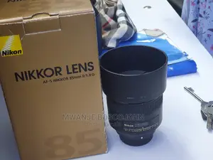Nikon 85mm