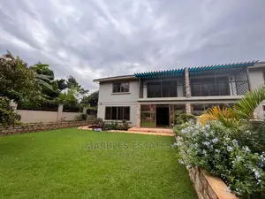 4bdrm Townhouse / Terrace in Kololo, Central Division for Rent