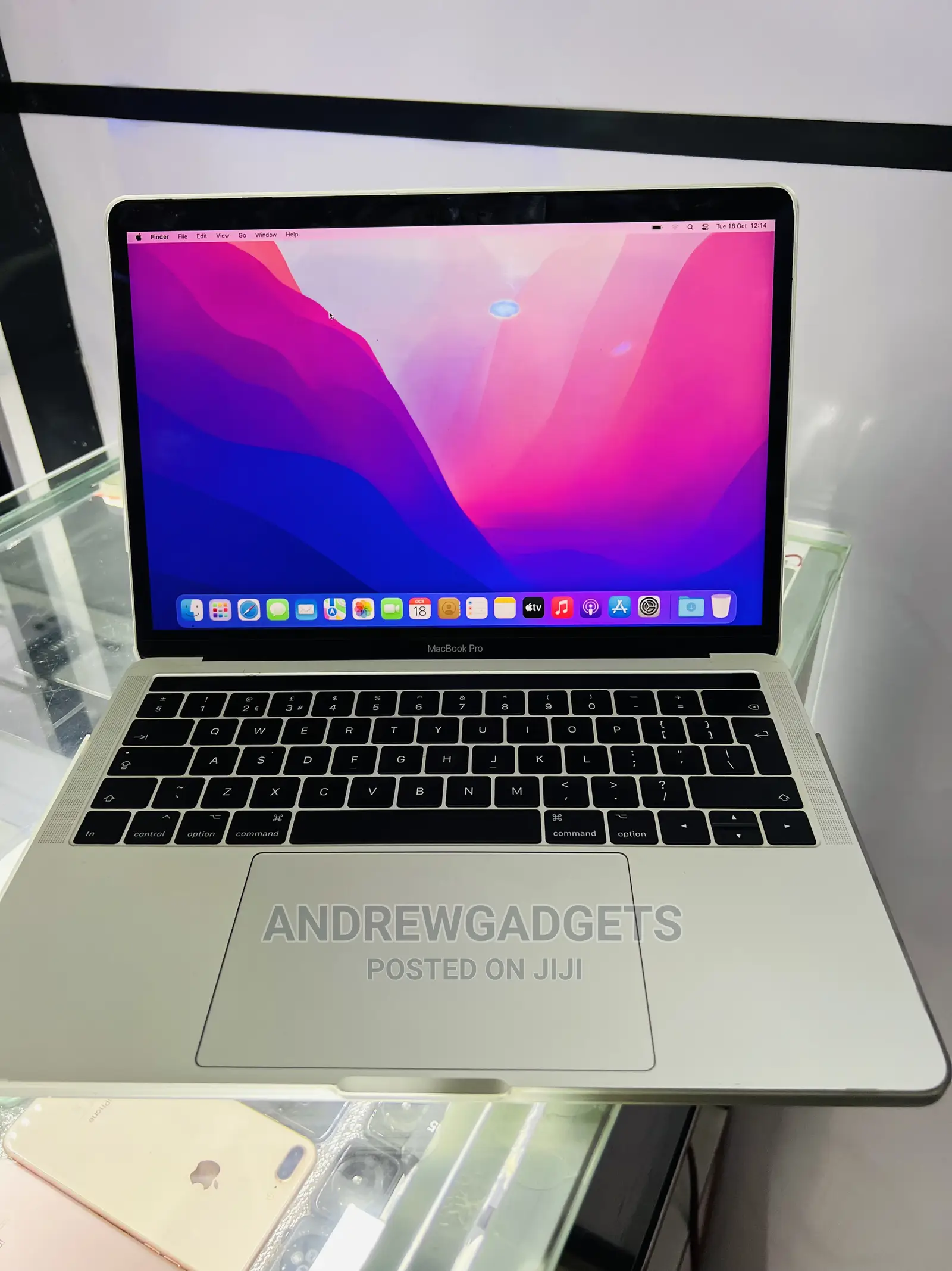 Laptop Apple MacBook Pro 8GB Intel Core I5 SSD 512GB