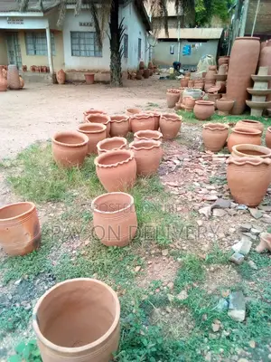 Garden Pots (Flower Pots)