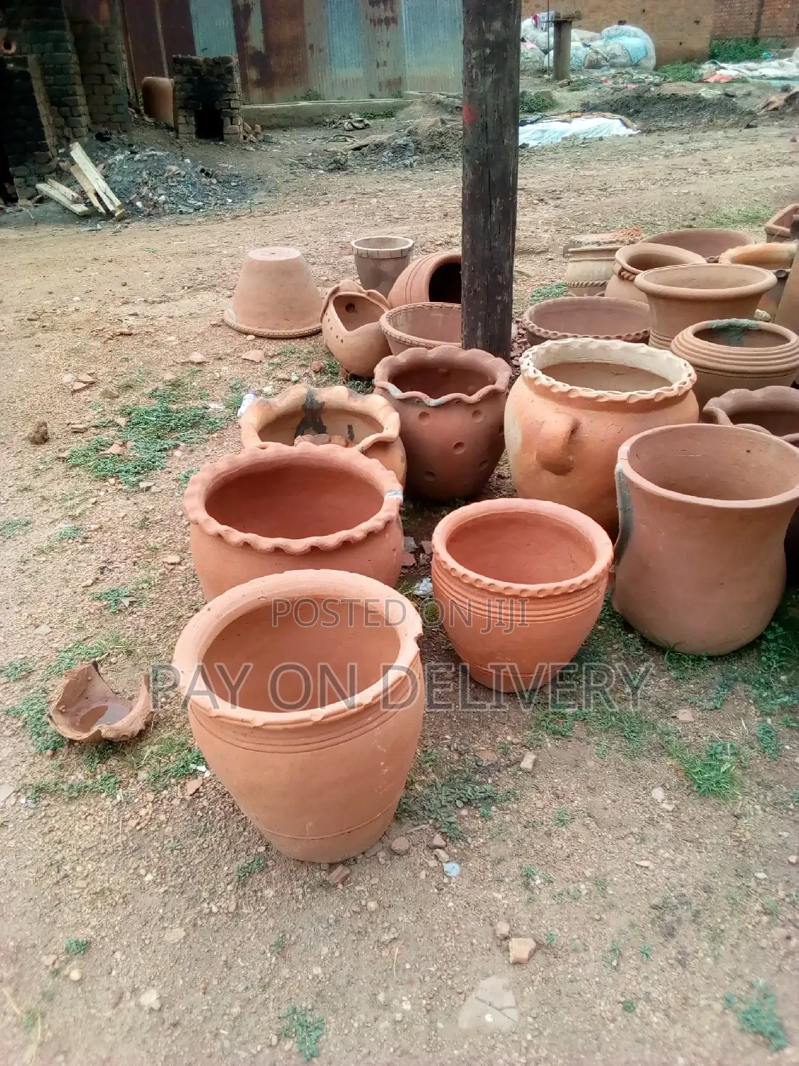 Garden Pots (Flower Pots)
