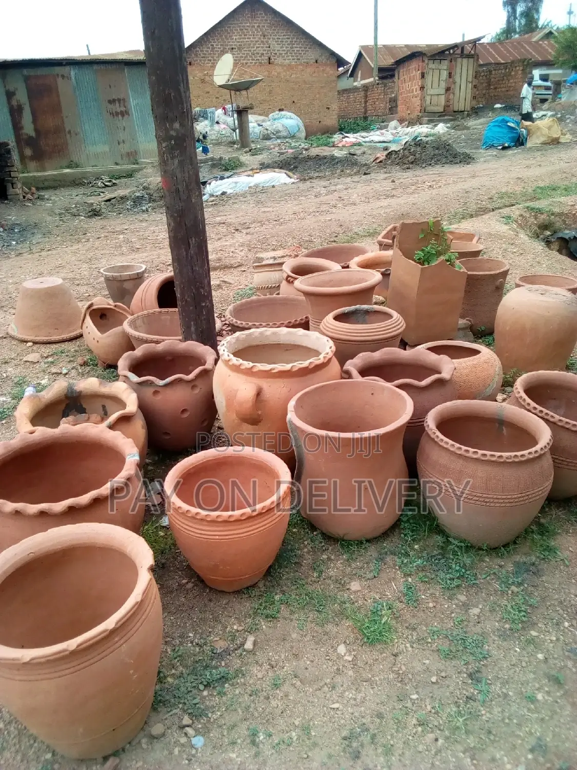 Garden Pots (Flower Pots)