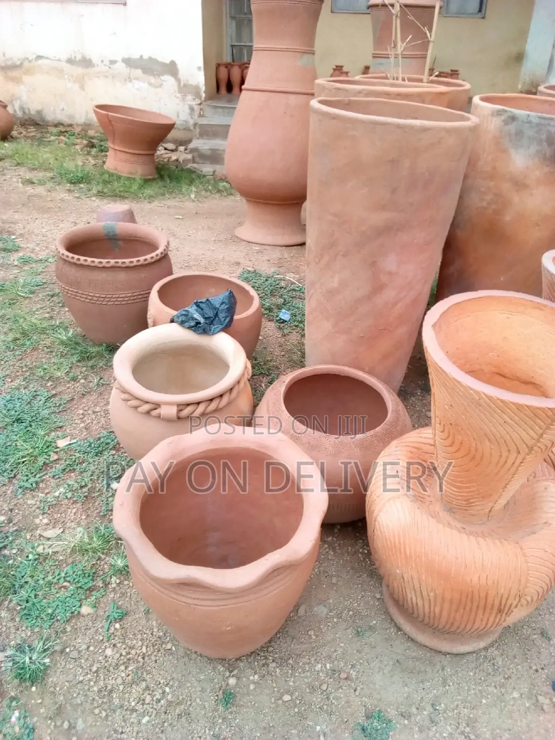 Garden Pots (Flower Pots)