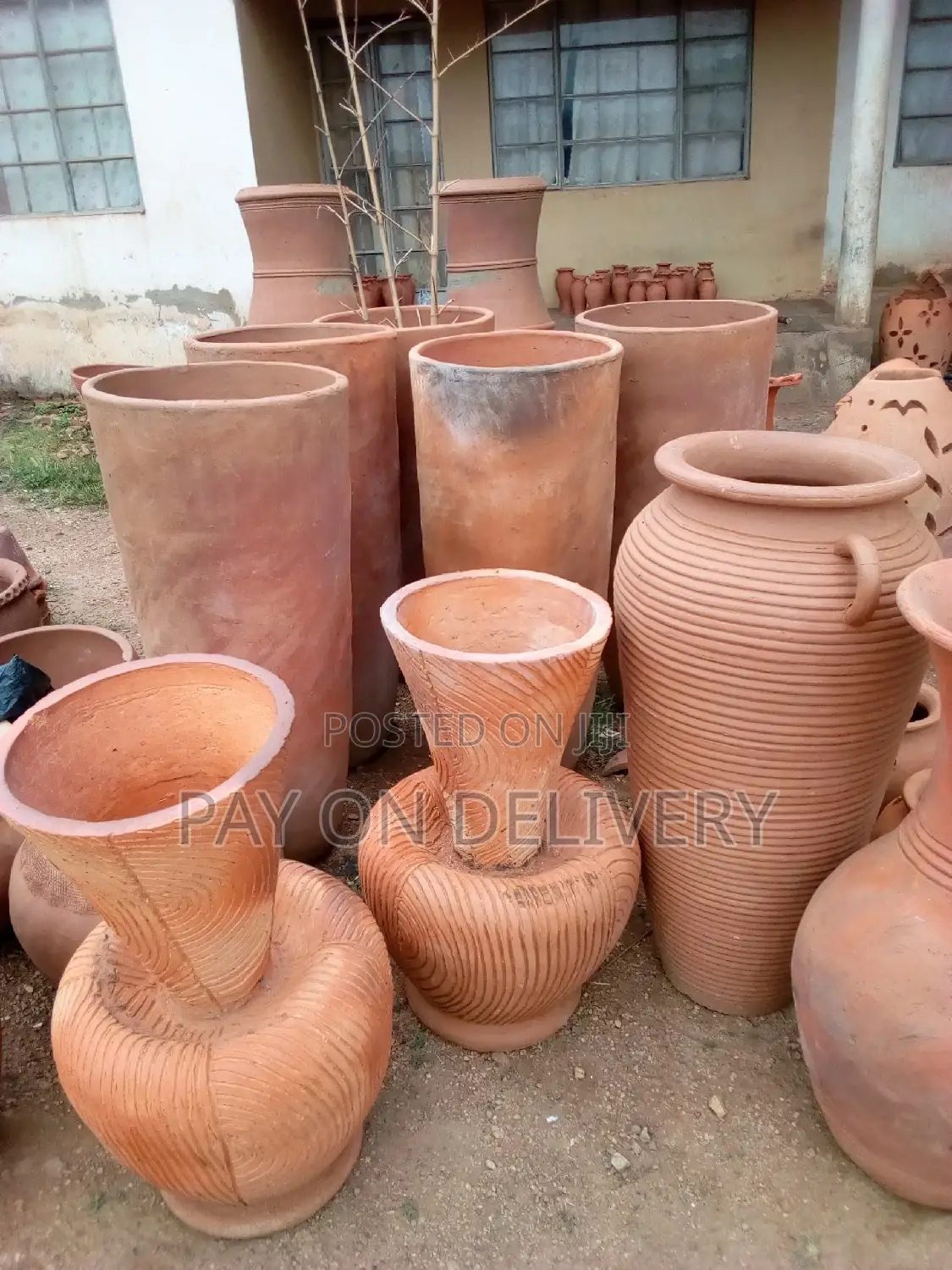 Garden Pots (Flower Pots)