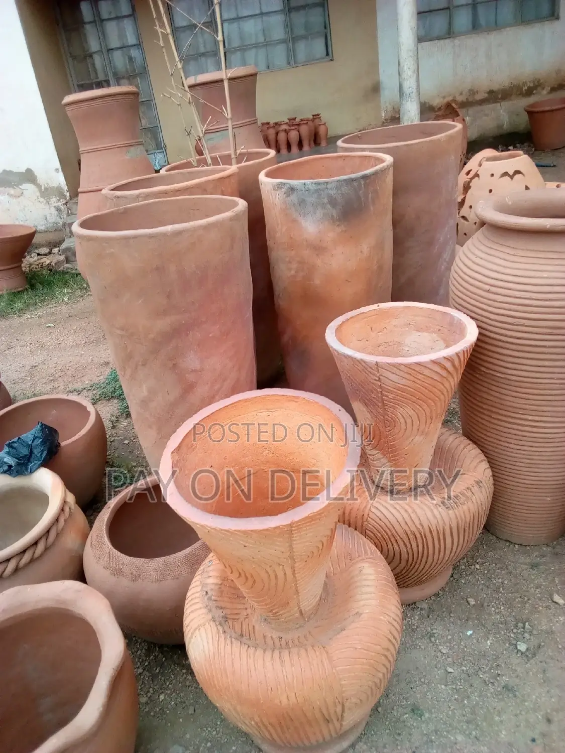 Garden Pots (Flower Pots)