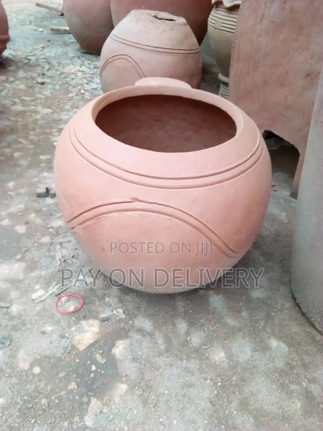 Garden Pots (Flower Pots)