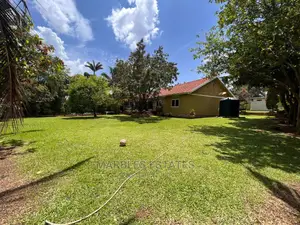 5bdrm Bungalow in Bbunga, Central Division for Rent