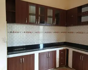 Wankulukuku Kitchen Cabin Pp5