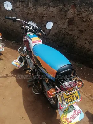 Bajaj Boxer 2017 Red