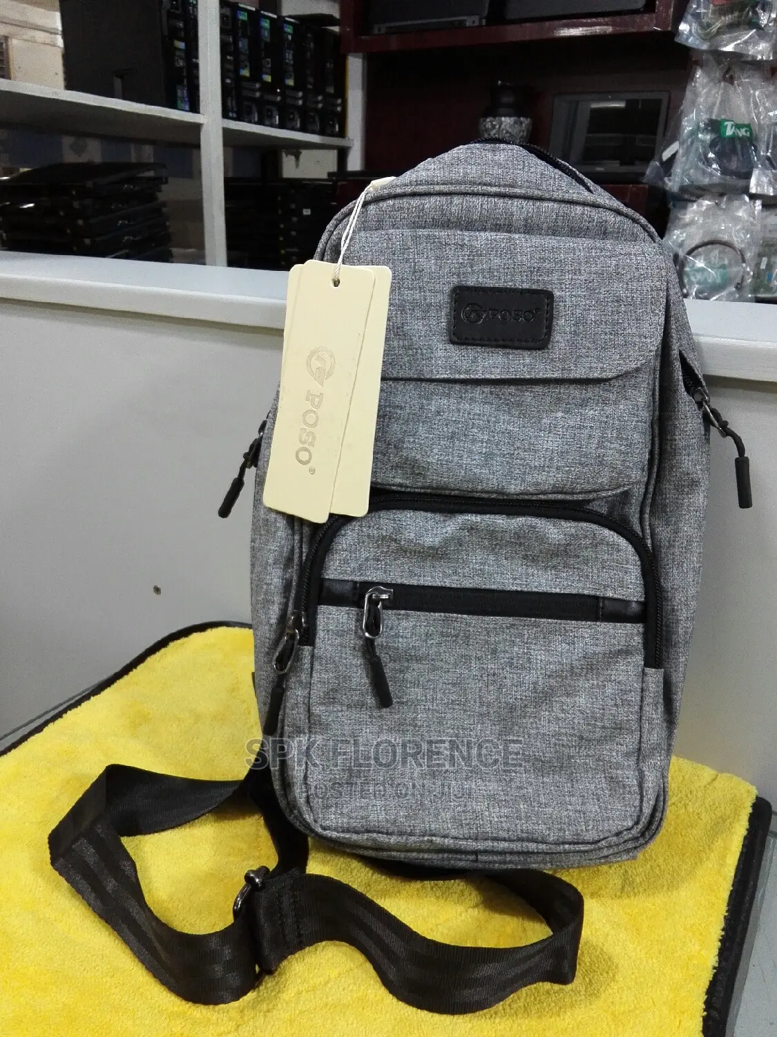 Poso Shoulder Bag