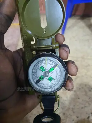 Lensatic Compass Direction