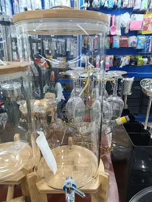 8L Beverage / Water Dispenser.