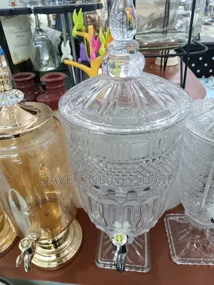 4.5L Elegant Juice Beverage Glass Jar Dispenser.