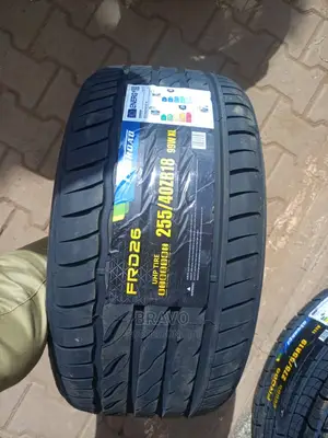 255/40r18 Farroad