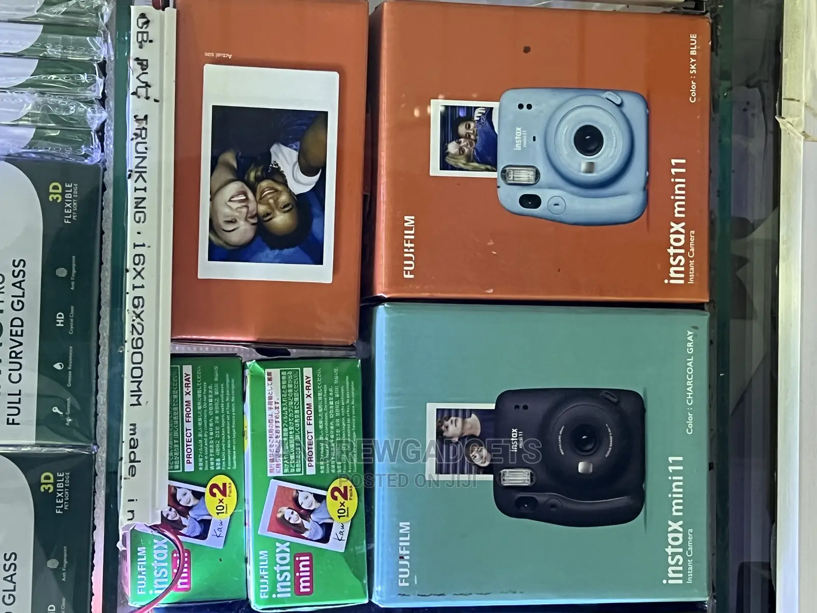 Instax Mini 11 Polaroid Camera