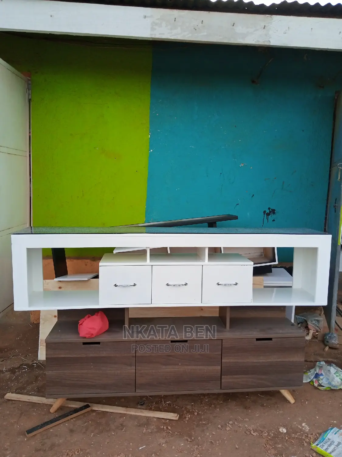 White Glassed Tv Stand 6feet Long