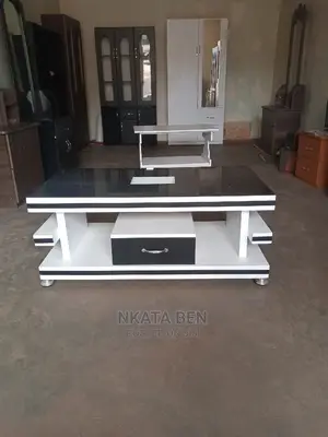 Glassed Centre Table