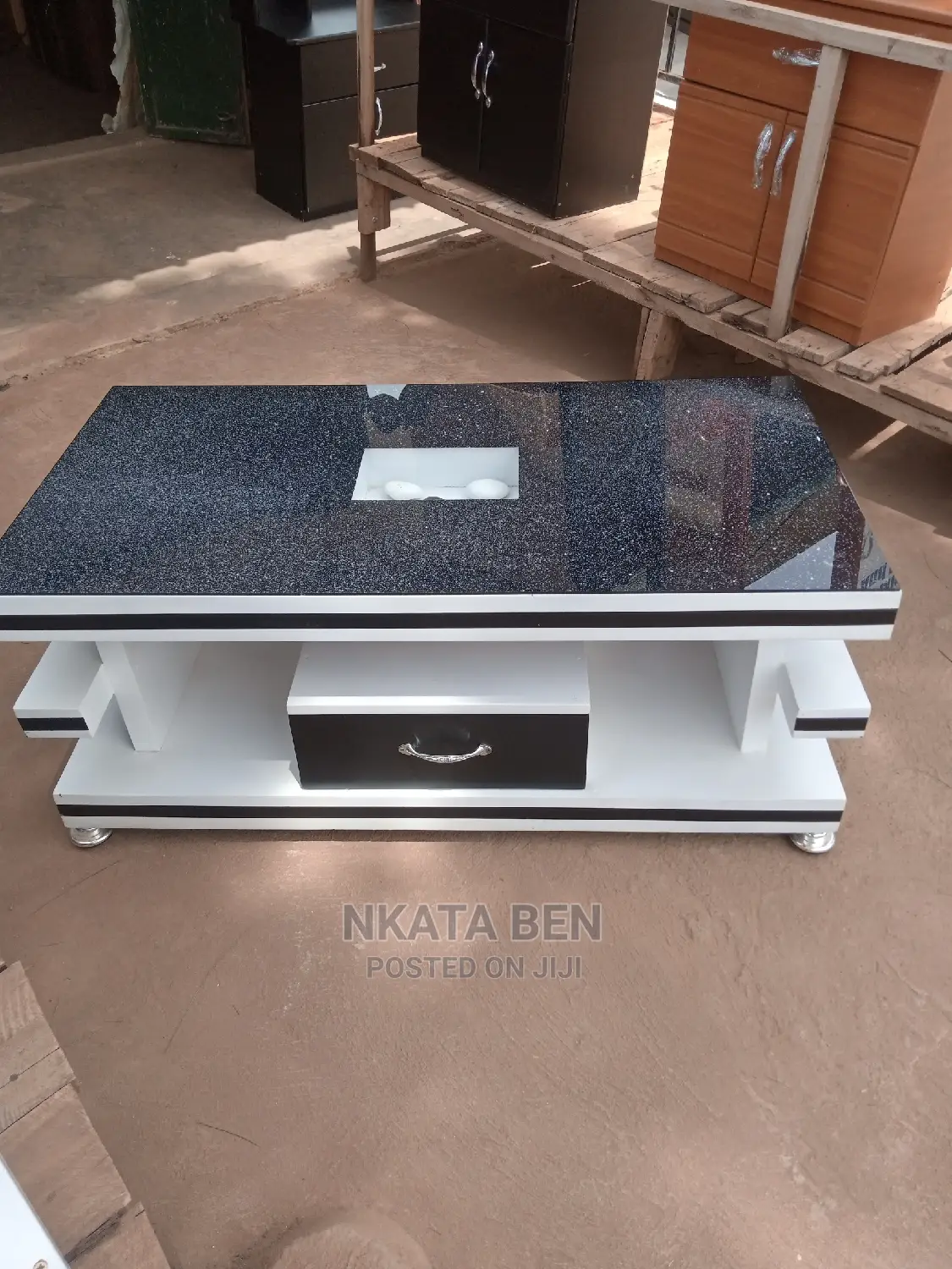 Glassed Centre Table