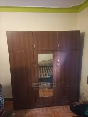 Dark Walnut Wardrobe 6*7 Feet