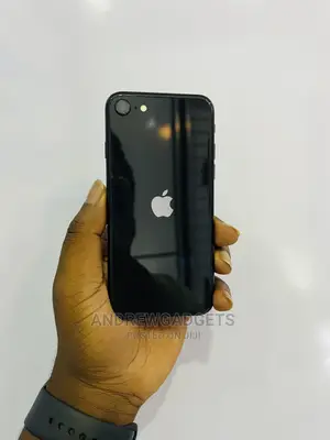 Apple iPhone SE (2020) 64 GB Black