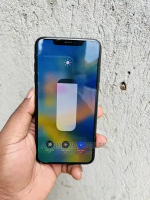 Apple iPhone XS Max 64 GB Black