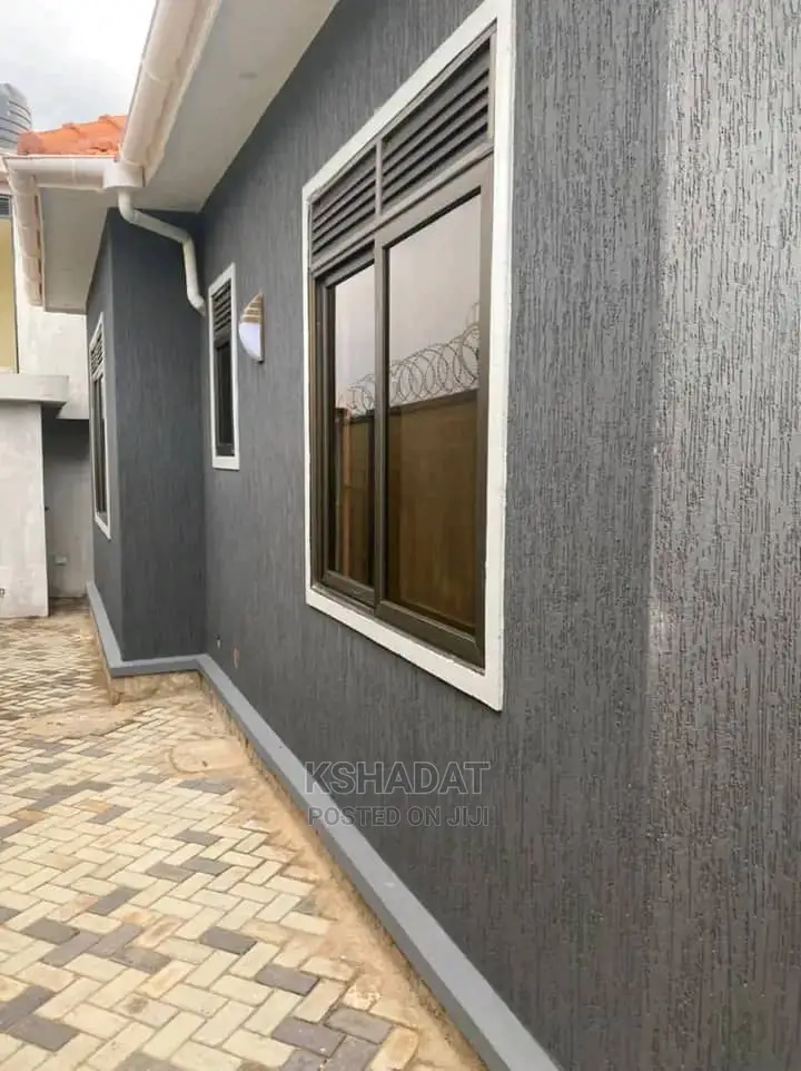 Textured Paste