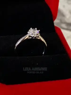 Engagement Rings Available at a Good and Affordable Price