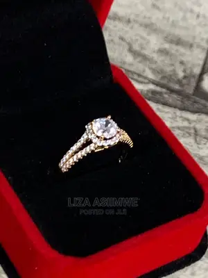 Engagement Rings Available at a Good and Affordable Price