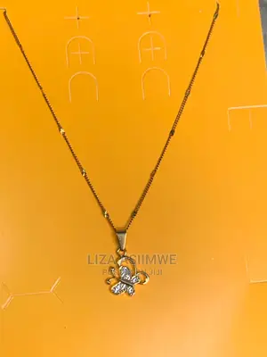Simple Lady’S Necklaces Available