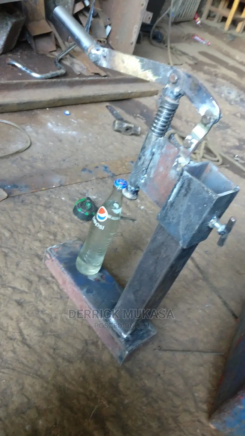 Bottle Top Sealing Machine