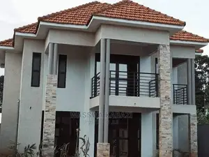 6bdrm Block of Flats in Makindye for Sale