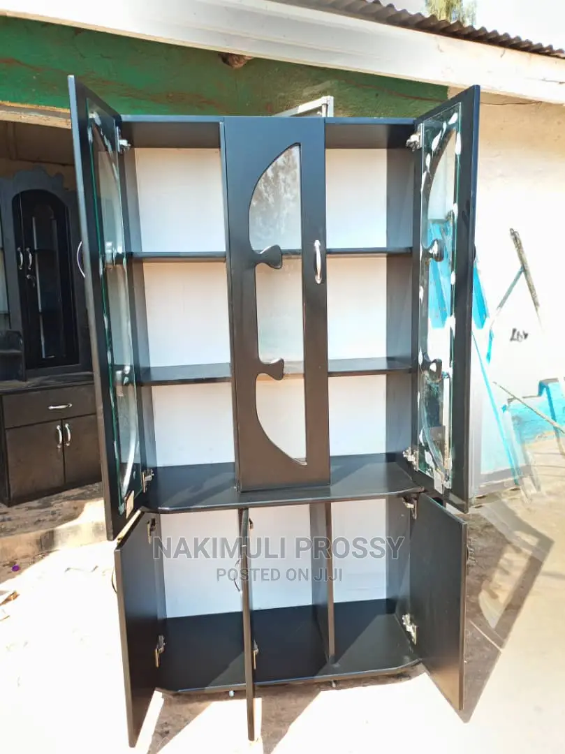 Black Sideboard 3*6