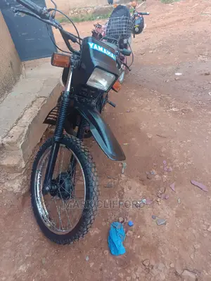 Yamaha DT 175 1998 Black