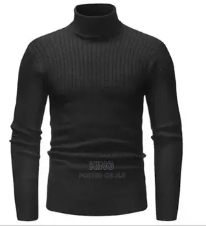 Sassy Royal Pullneck T-Shirt