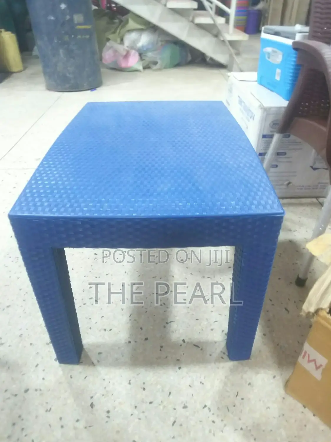 Plastic Coffe Table