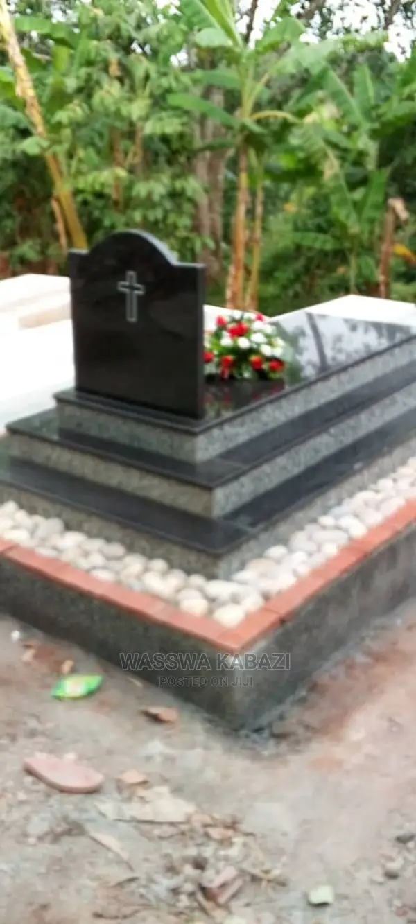 High Quality Tombstone and Headstone Design S