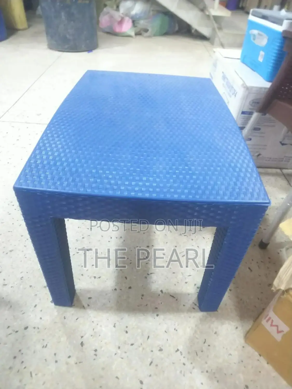 Plastic Coffe Table